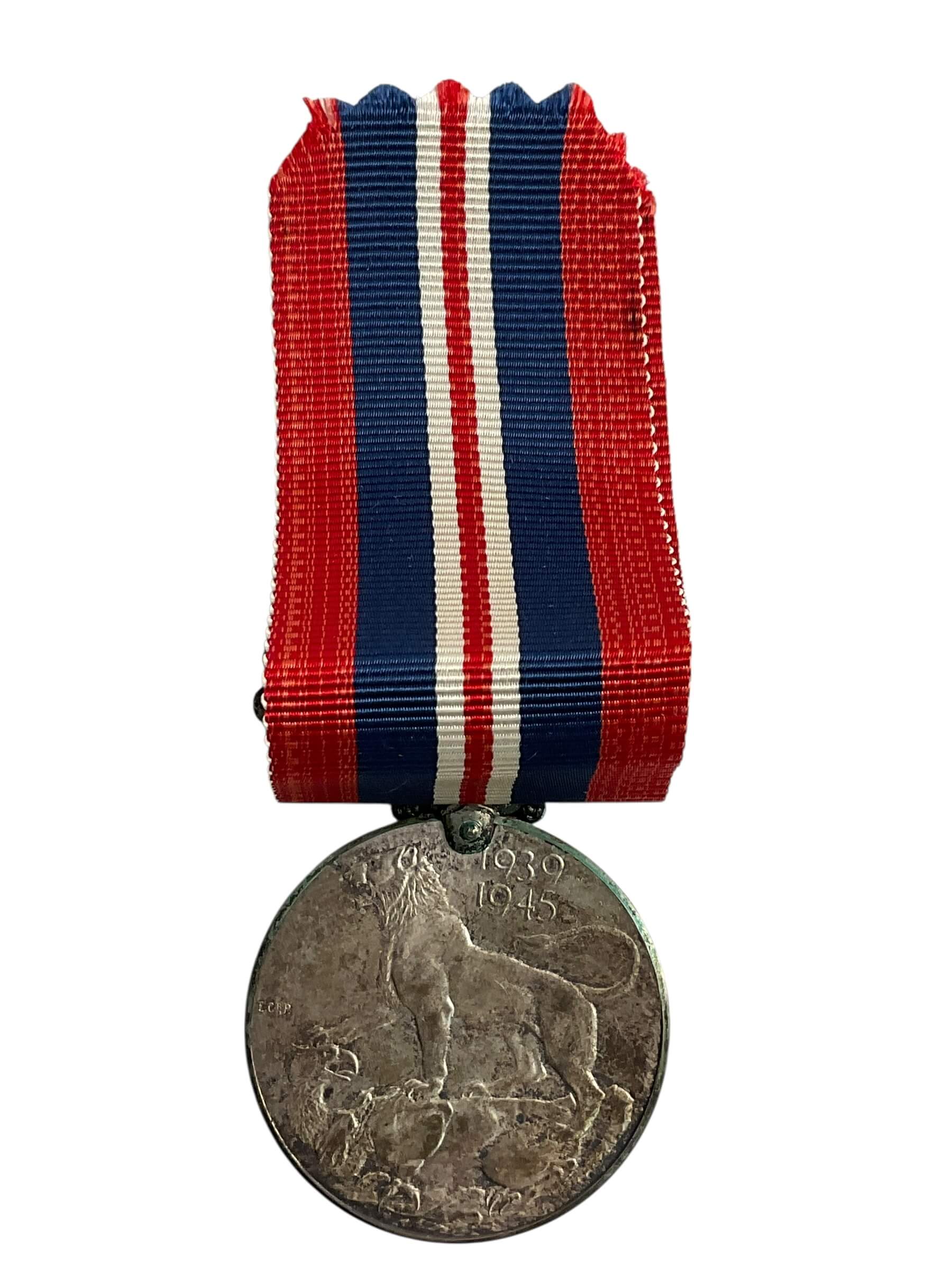WW2 Canadian 1939 to 1945 War Medal In Box Full Size WW2 Canadian 1939 to 1945 War Medal In Box Full Size