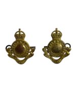 WW2 Canadian Lincoln and Welland Regiment Collars Insignia Pair WW2 Canadian Lincoln and Welland Regiment Collars Insignia Pair