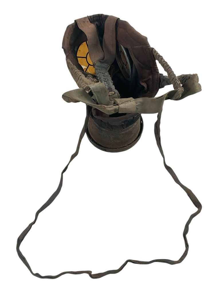 WW1 Imperial German Respirator In Tin WW1 Imperial German Respirator In Tin