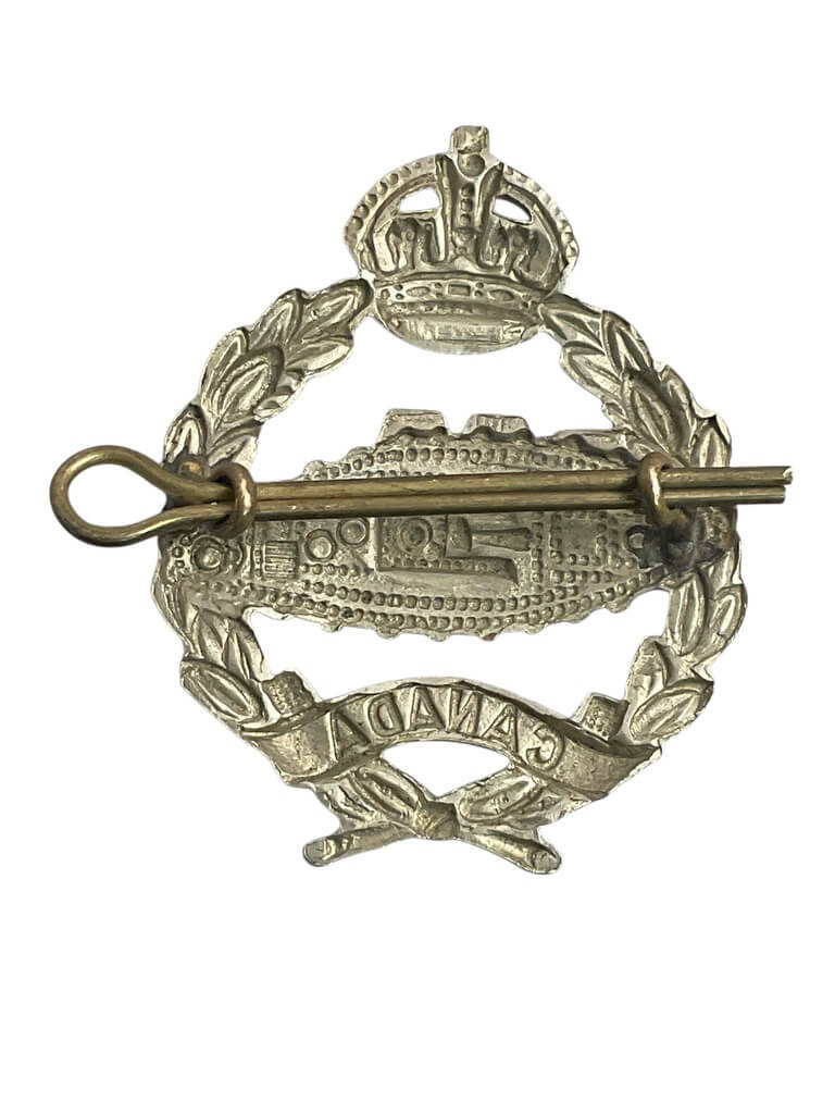 WW2 Canadian Armoured Corps Cap Badge WW2 Canadian Armoured Corps Cap Badge