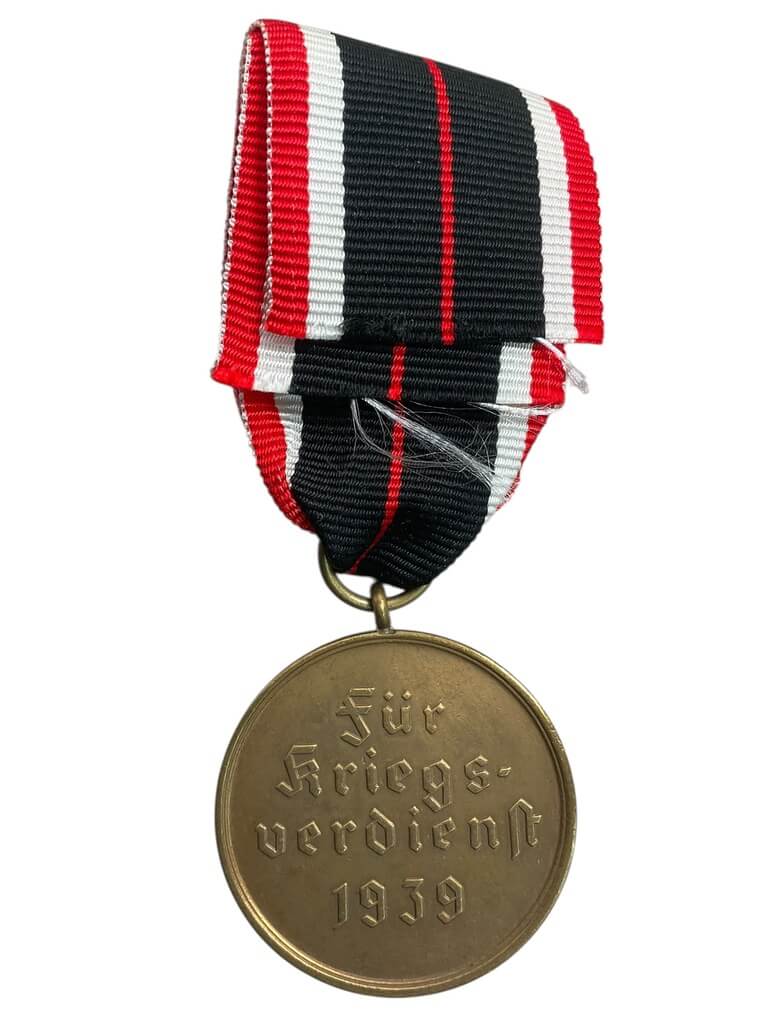WW2 German War Merit Medal 1939 Full Size Medal WW2 German War Merit Medal 1939 Full Size Medal