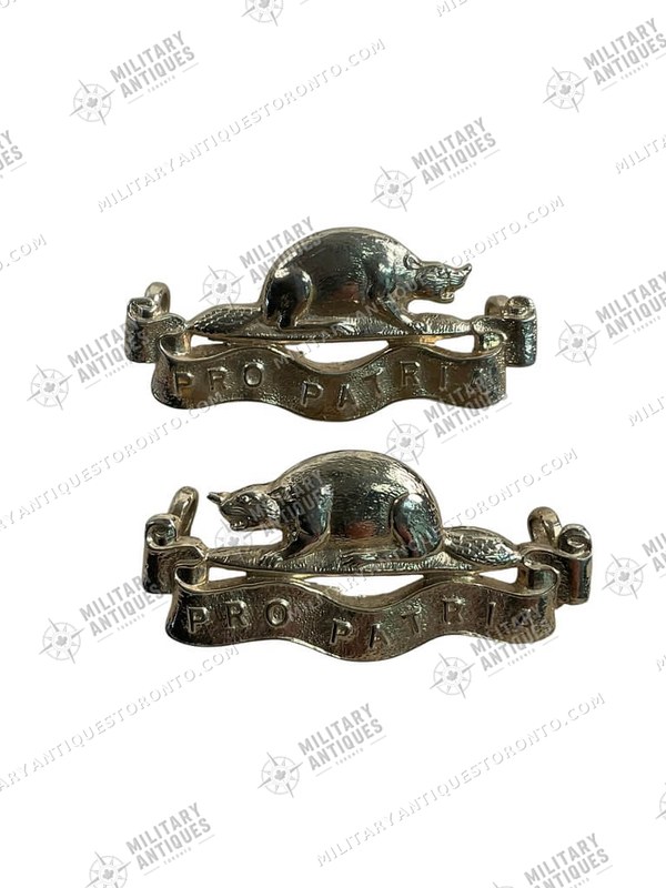 Royal Canadian Regiment RCR Collars Insignia Pair - Military Antiques ...