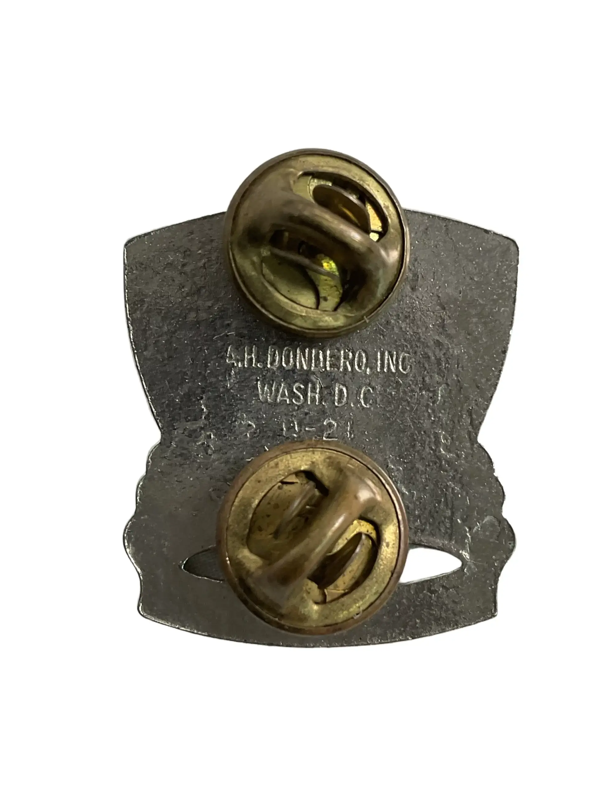 US Army DUI Distinctive Uniform Insignia 47th Engineer Battalion Badge Pin US Army DUI Distinctive Uniform Insignia 47th Engineer Battalion Badge Pin