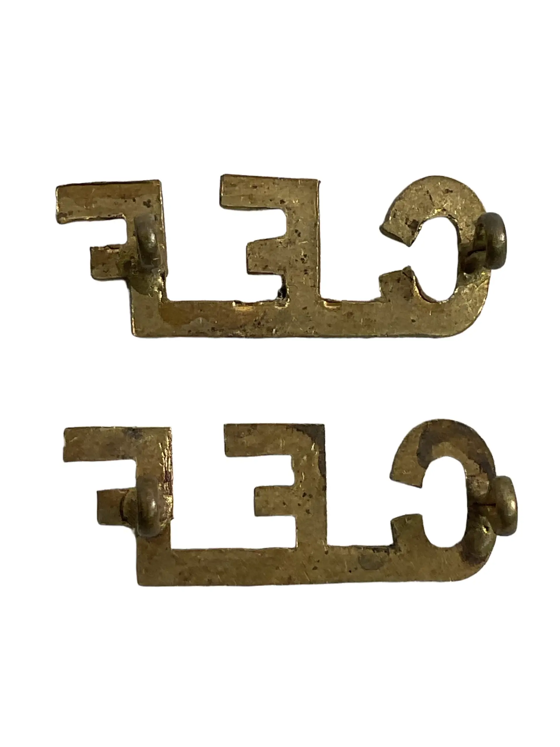 WW1 Canadian CEF Shoulder Titles Insignia Pair WW1 Canadian CEF Shoulder Titles Insignia Pair