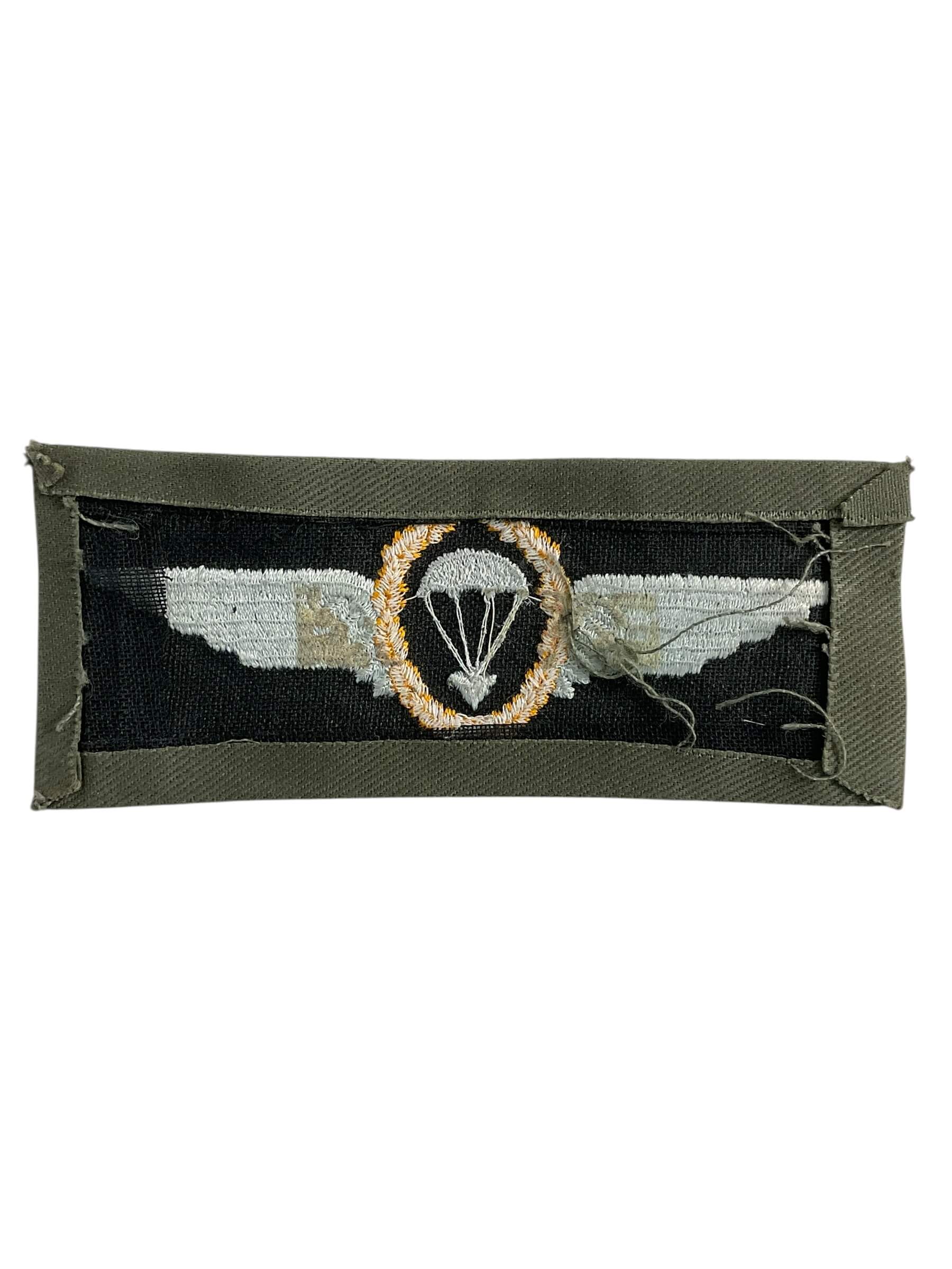 West German Airborne Gold Leaf Jump Wing West German Airborne Gold Leaf Jump Wing