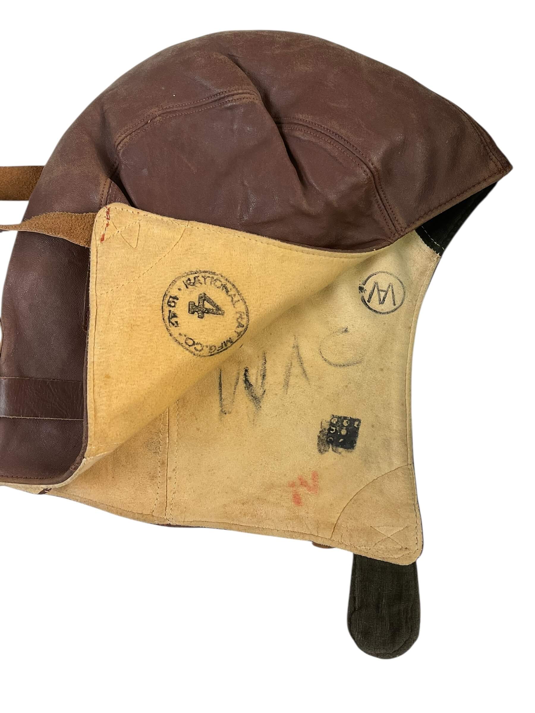 WW2 Canadian RCAF Type B Leather Flying Helmet Training Size 4 WW2 Canadian RCAF Type B Leather Flying Helmet Training Size 4