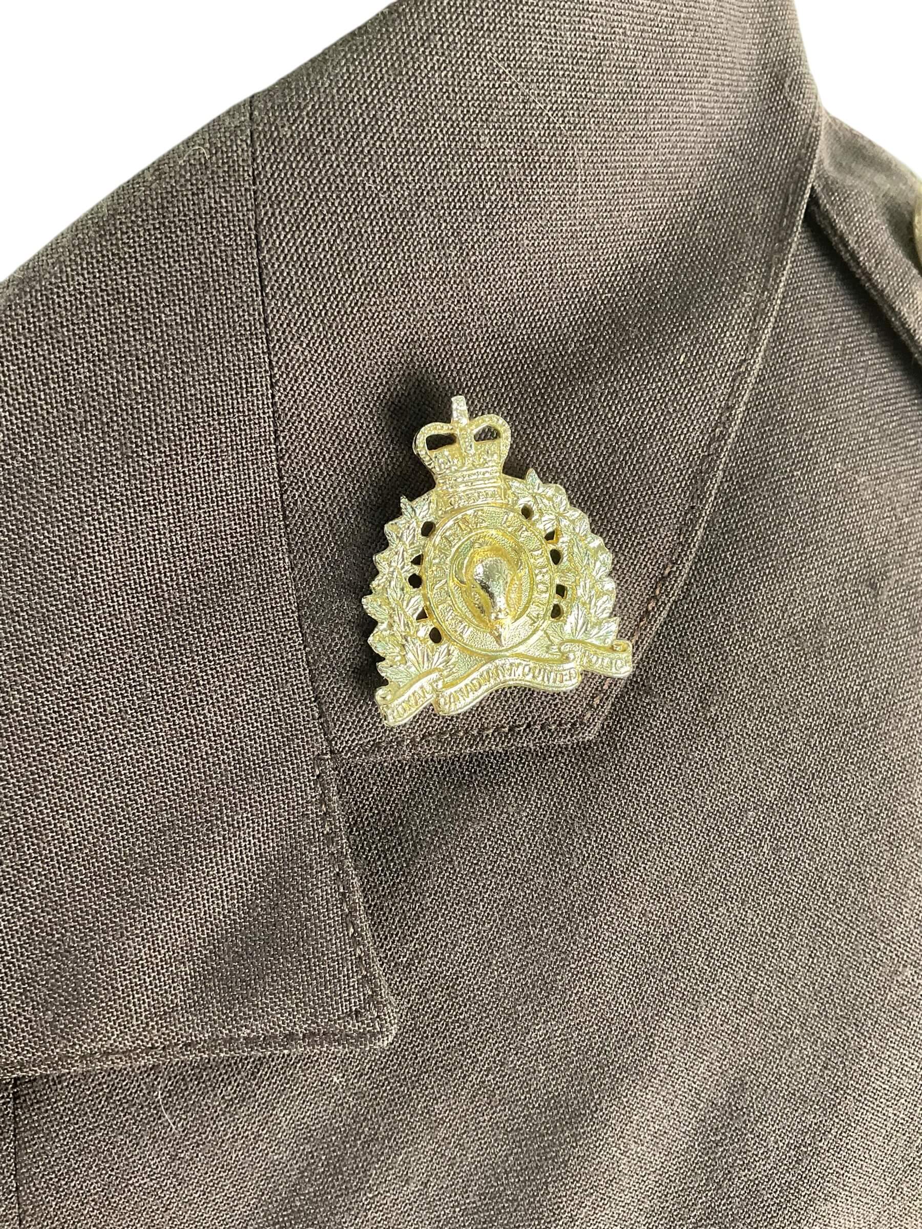 Royal Canadian Mounted Police RCMP Brown Uniform Jacket Size 40 Sergeant Rank With Shirt Royal Canadian Mounted Police RCMP Brown Uniform Jacket Size 40 Sergeant Rank With Shirt