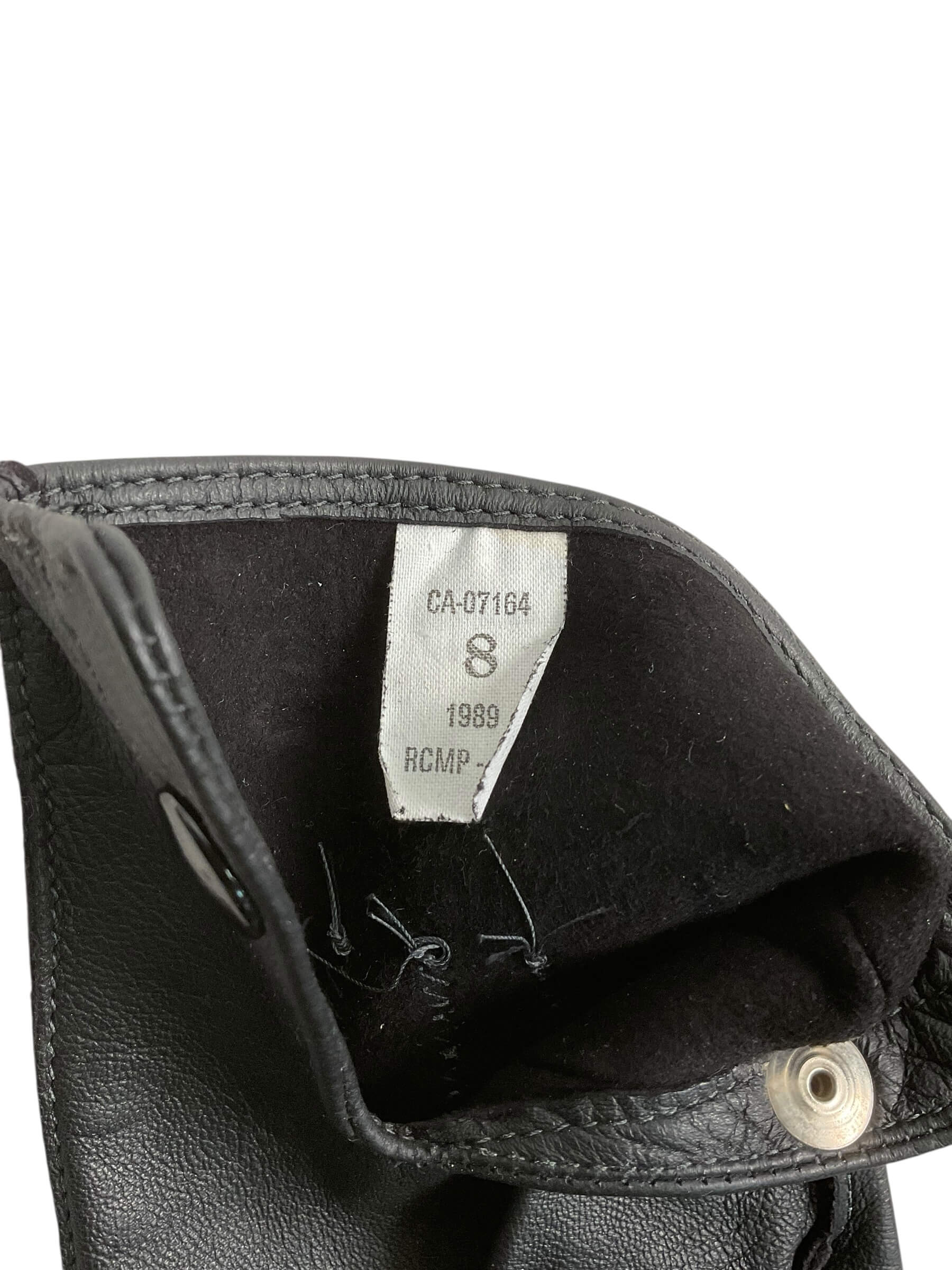 Royal Canadian Mounted Police RCMP Black Gloves Size 8 Dated 1989 Royal Canadian Mounted Police RCMP Black Gloves Size 8 Dated 1989