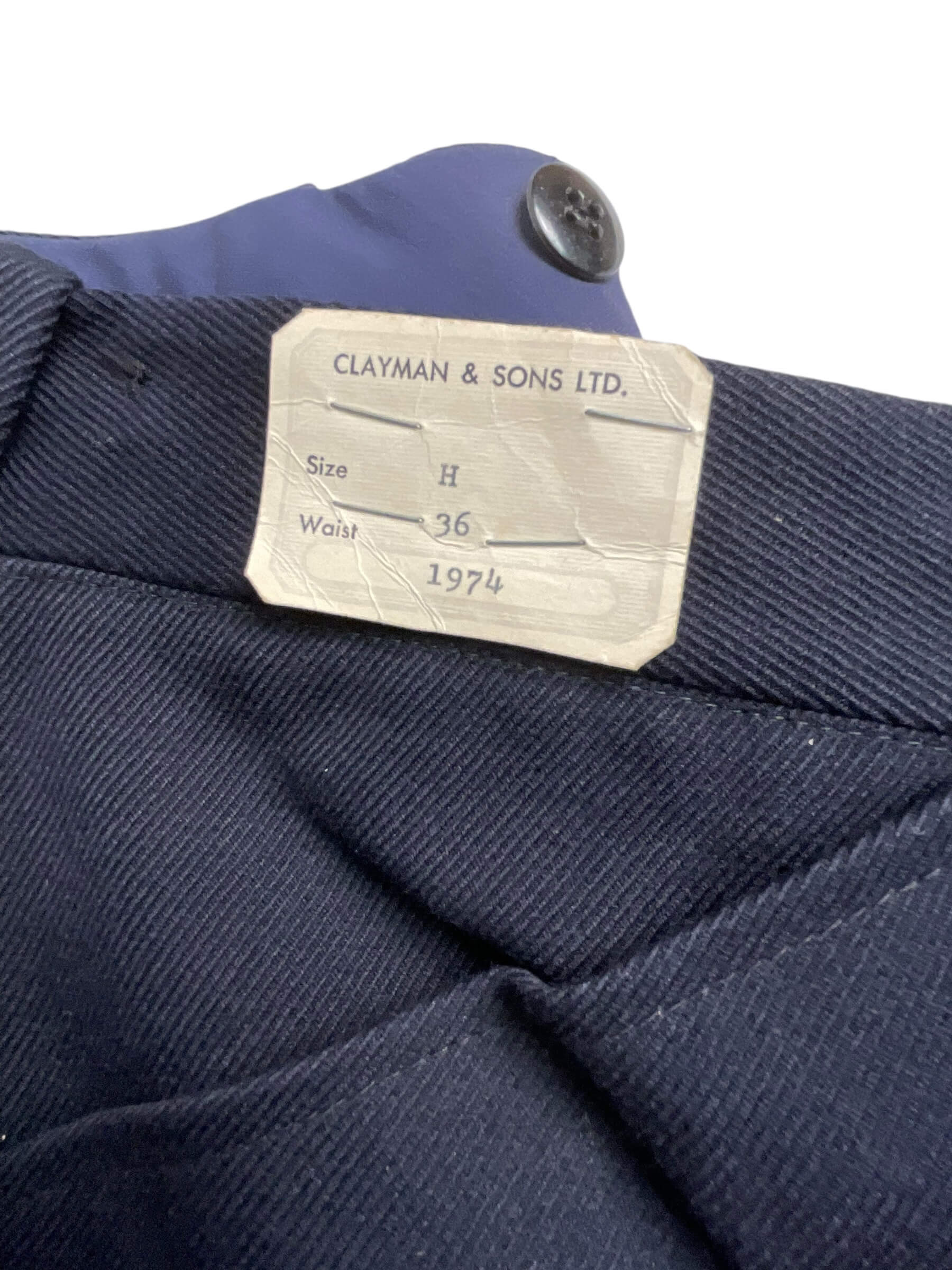 Royal Canadian Mounted Police RCMP Pants Trousers Cotton Stripe 34 X 24 Royal Canadian Mounted Police RCMP Pants Trousers Cotton Stripe 34 X 24