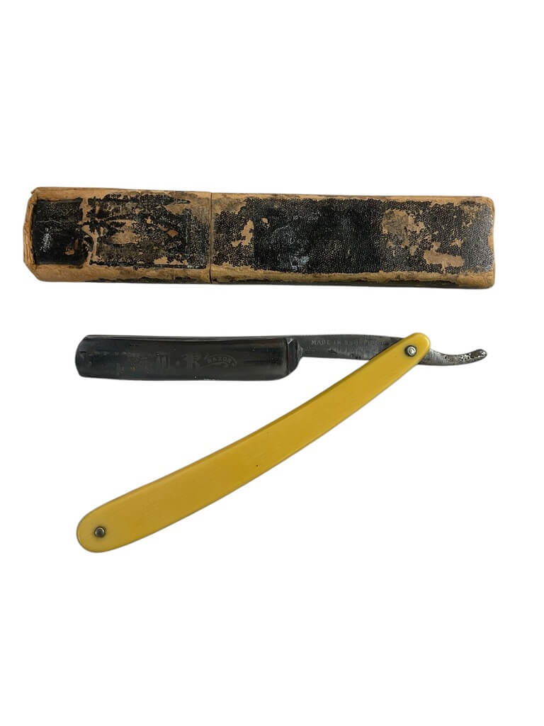 WW1 British Straight Razor In Box WW1 British Straight Razor In Box