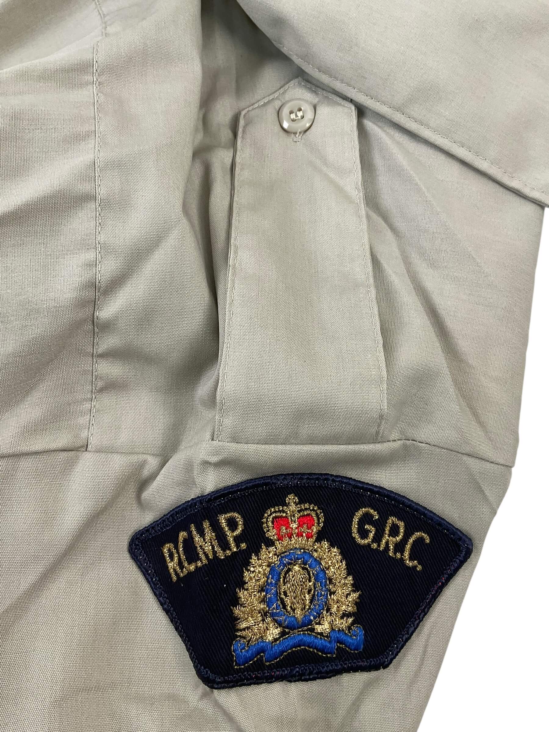 Royal Canadian Mounted Police RCMP Short Sleeve Shirt Size 15 Royal Canadian Mounted Police RCMP Short Sleeve Shirt Size 15