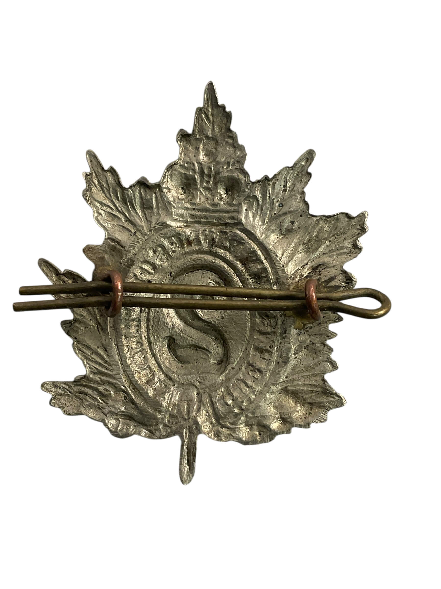 WW2 Canadian Queen's Own Rifles Cap Badge WW2 Canadian Queen's Own Rifles Cap Badge