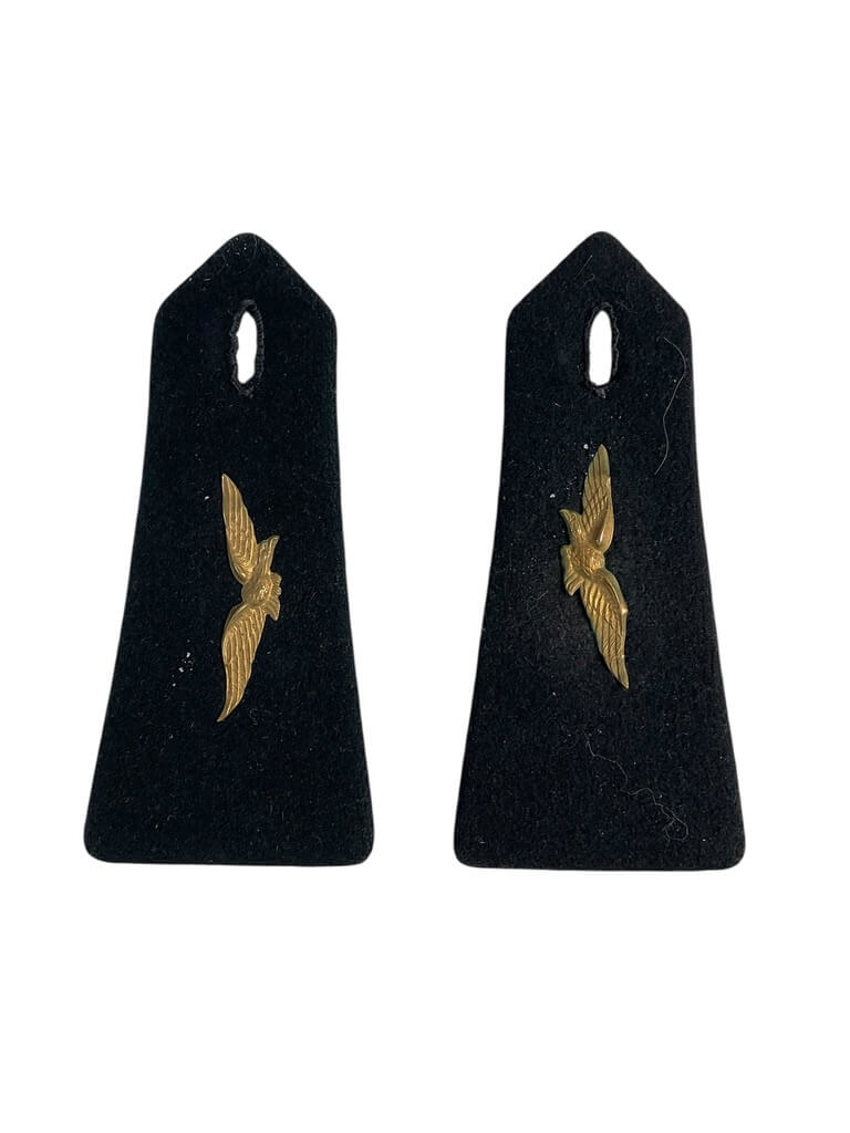 WW2 French Air Force Shoulder Boards Insignia Pair WW2 French Air Force Shoulder Boards Insignia Pair