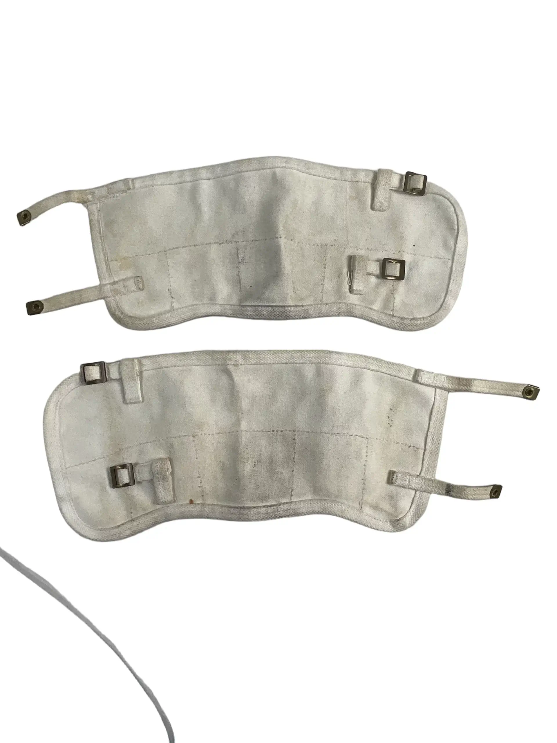 Canadian RCN Navy White Gaiters Size 4 Canadian RCN Navy White Gaiters Size 4