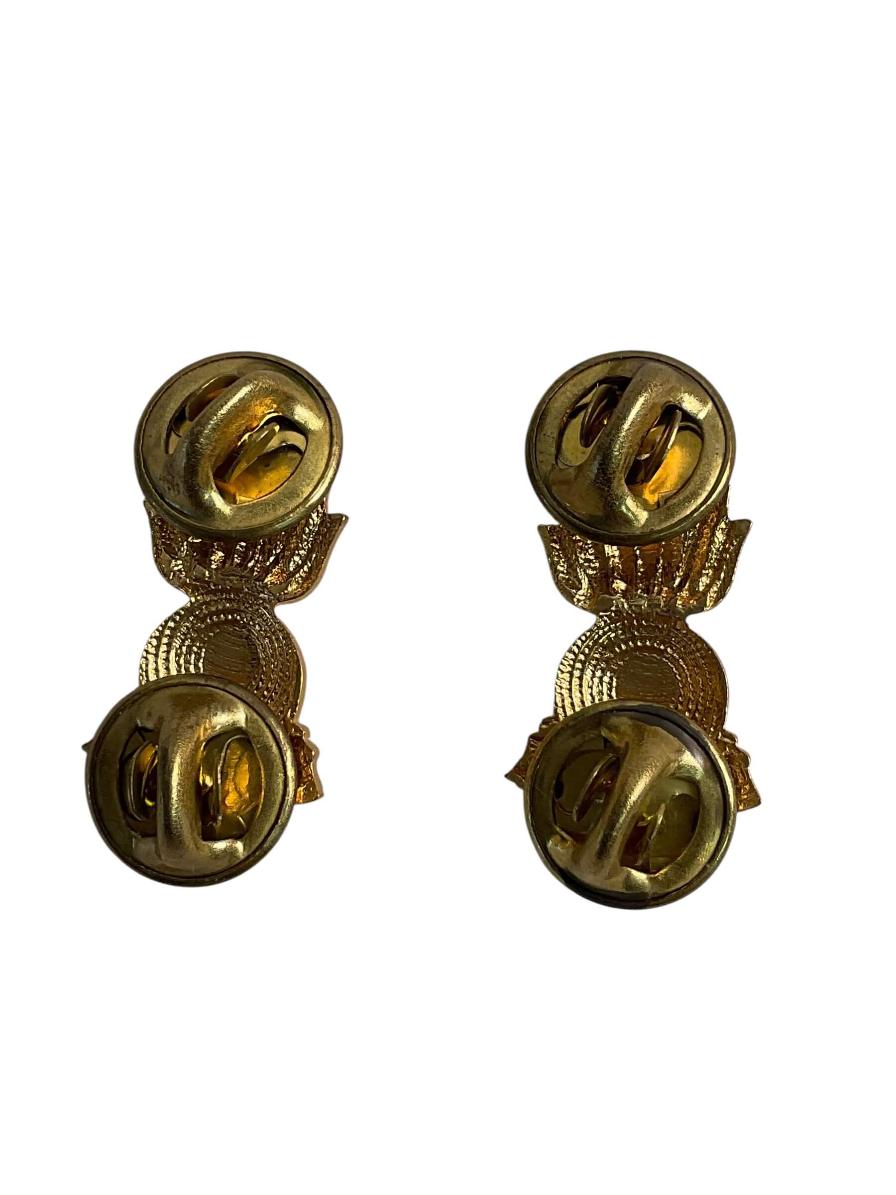 Canadian Forces RCA Artillery Cap Badge and Collars Set Canadian Forces RCA Artillery Cap Badge and Collars Set