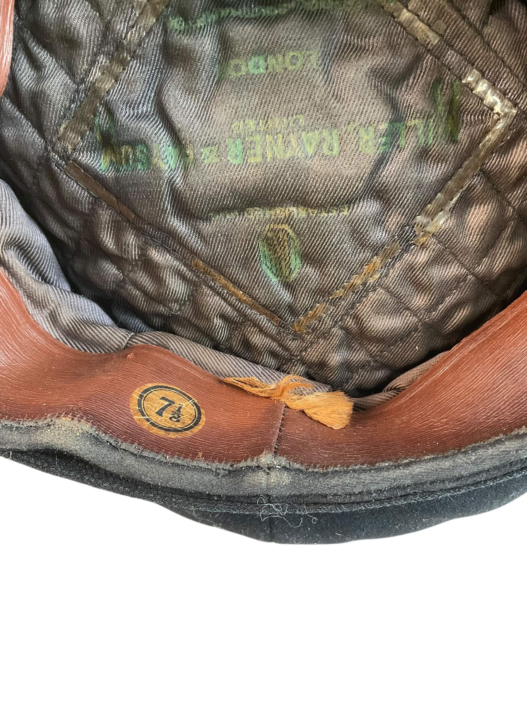 WW2 British Royal Navy Captains Peak Cap Hat Size 7 1/4 WW2 British Royal Navy Captains Peak Cap Hat Size 7 1/4