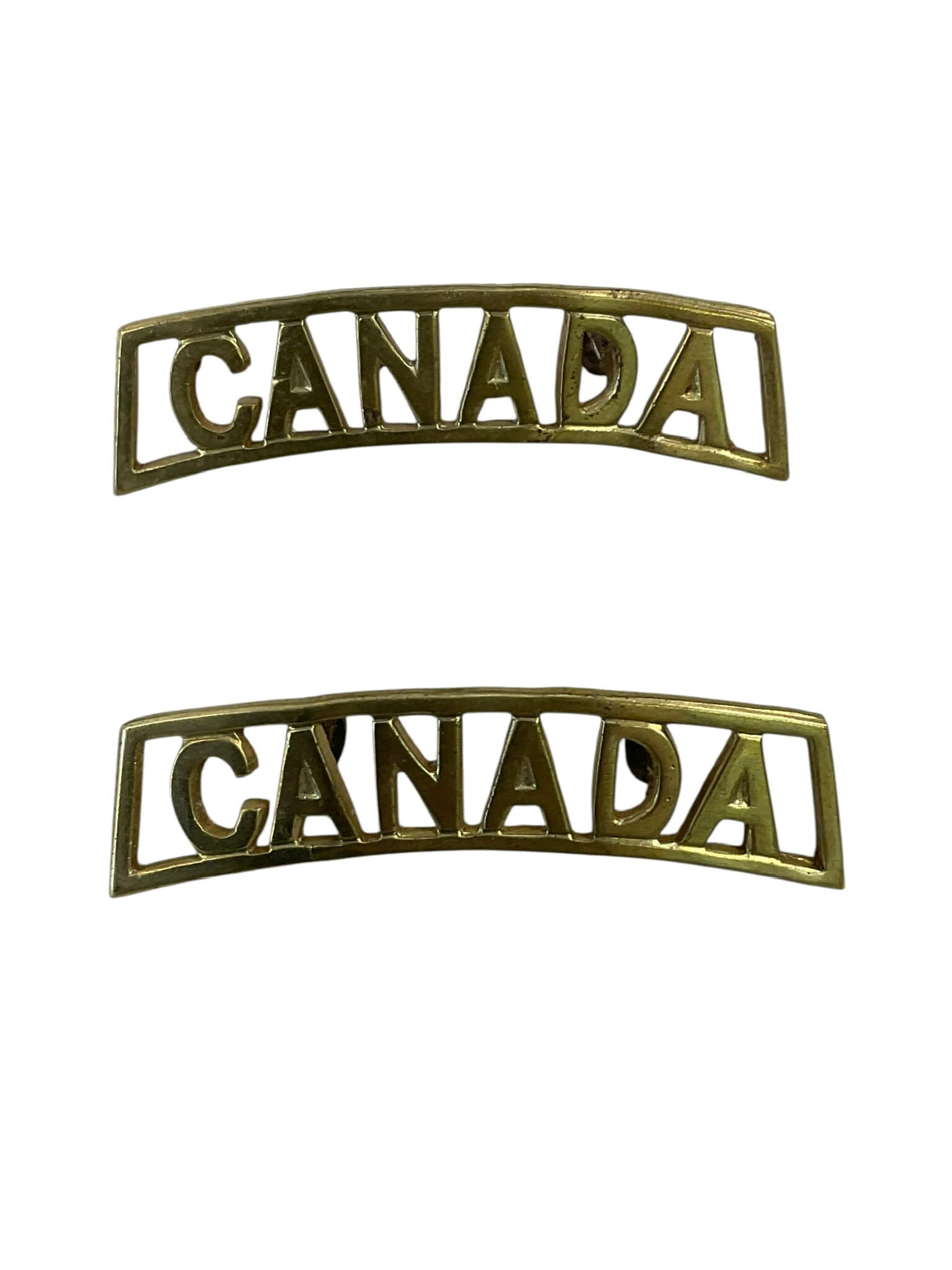 WW1 Canadian CEF CANADA Curved Shoulder Titles Insignia Pair 3 WW1 Canadian CEF CANADA Curved Shoulder Titles Insignia Pair 3