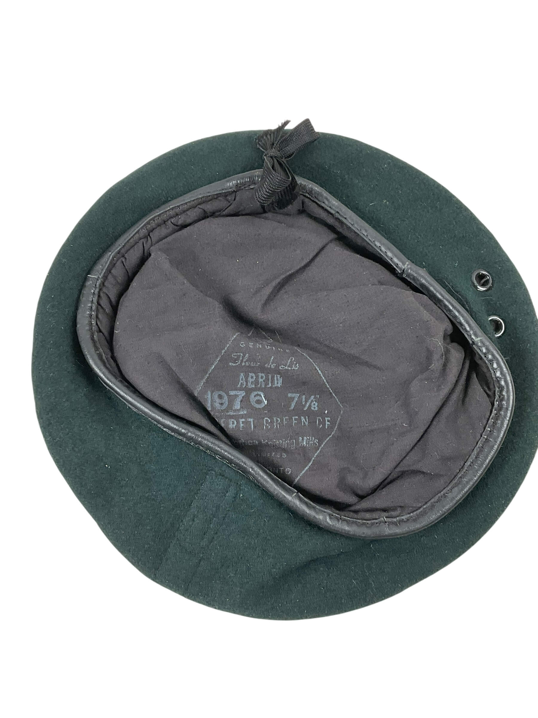 Canadian Forces Green Beret Size 7 1/8 Dated 1976 Canadian Forces Green Beret Size 7 1/8 Dated 1976