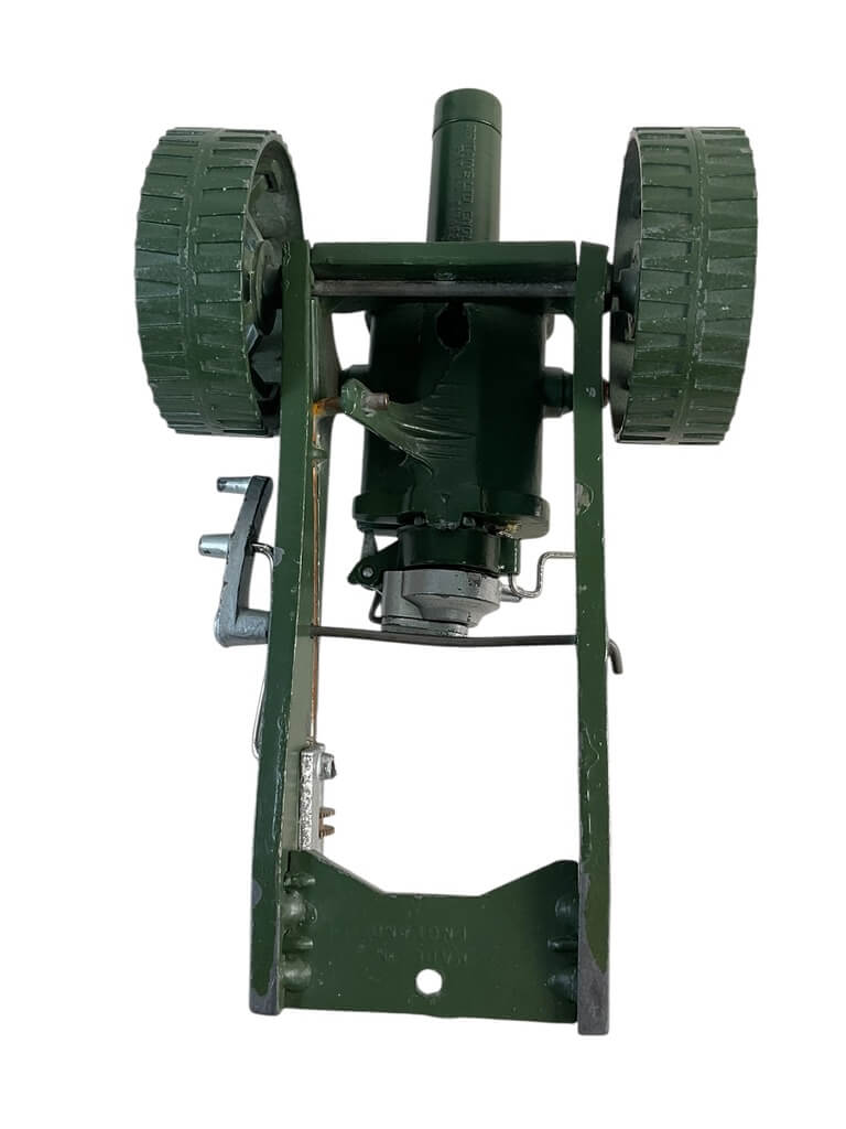 WW1 British BEF Howitzer Britains LTD With Projectiles and Figure WW1 British BEF Howitzer Britains LTD With Projectiles and Figure