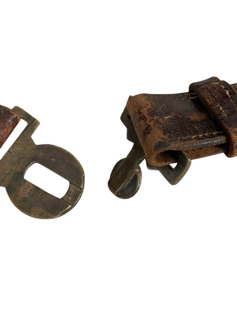 British Army Brown Leather Belt With Buckle British Army Brown Leather Belt With Buckle