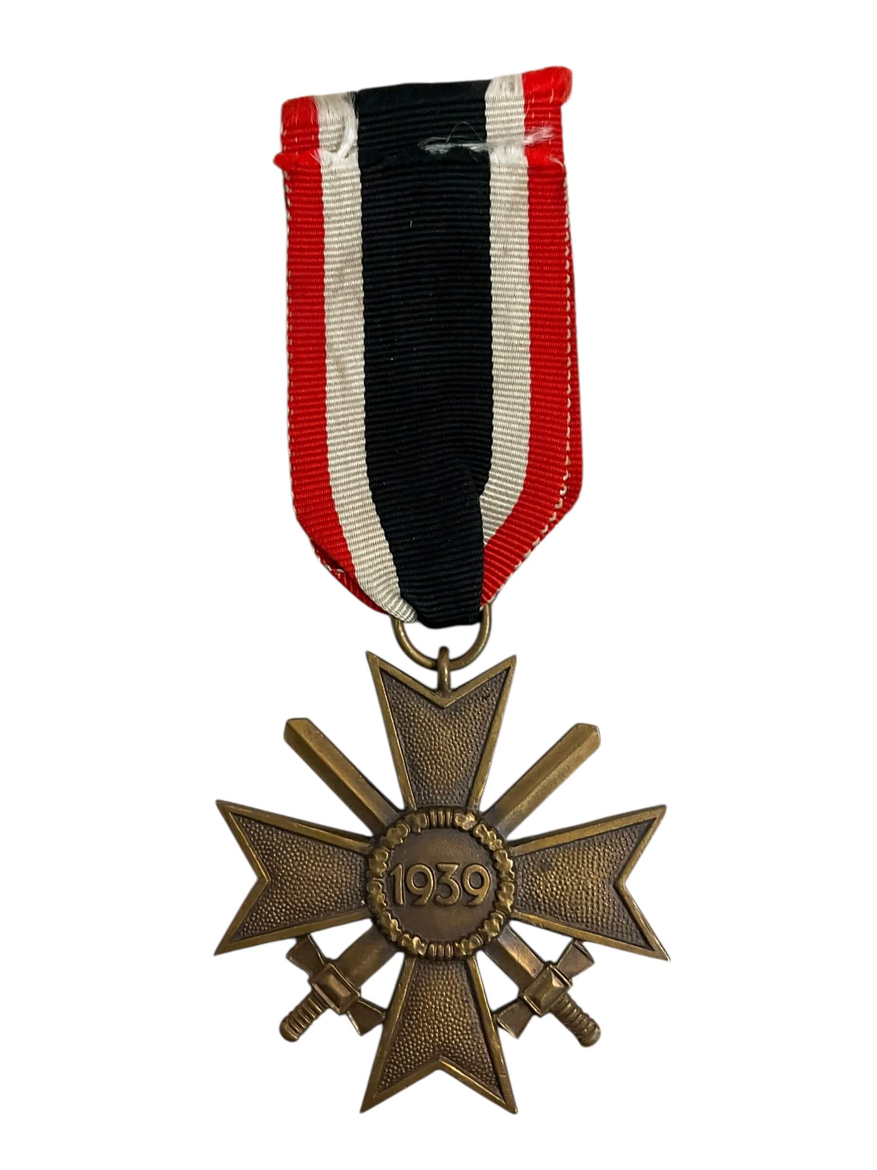 WW2 German War Merit Cross 2nd Class With Swords No Maker Full Size Medal WW2 German War Merit Cross 2nd Class With Swords No Maker Full Size Medal