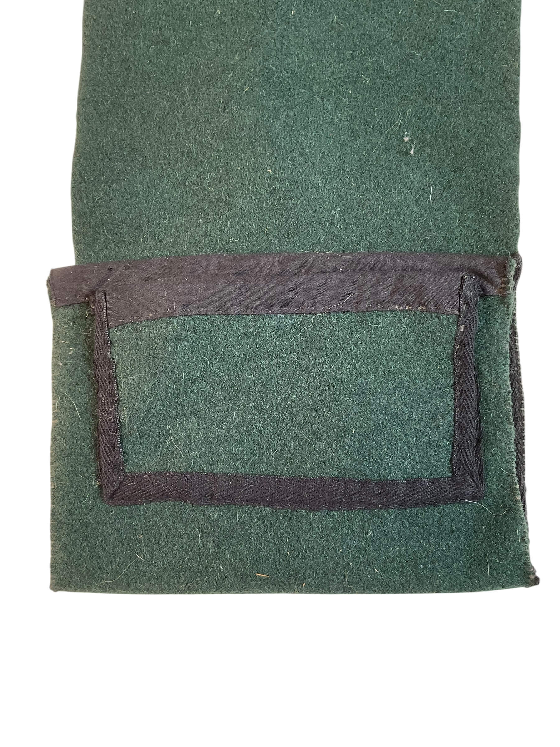 WW2 Canadian Rifle Regiment Dark Green Housewife WW2 Canadian Rifle Regiment Dark Green Housewife