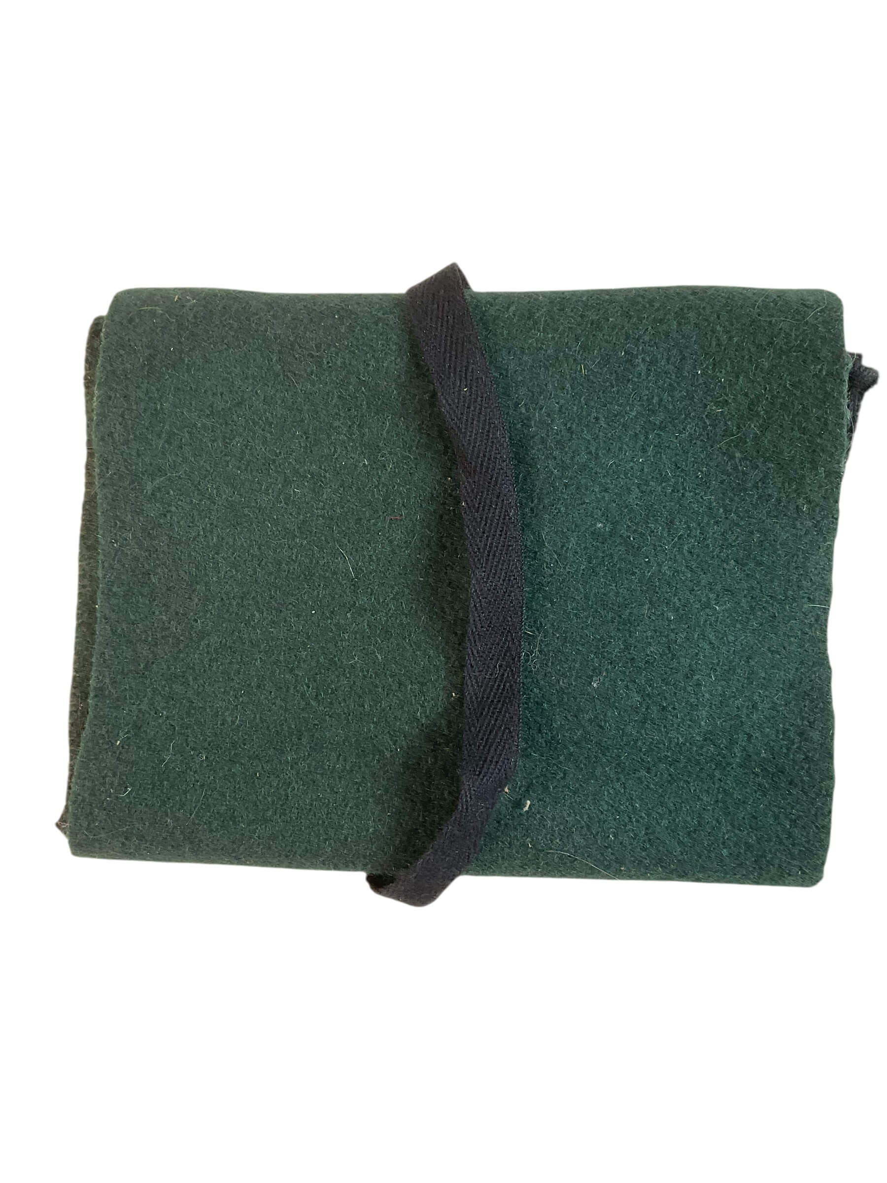 WW2 Canadian Rifle Regiment Dark Green Housewife WW2 Canadian Rifle Regiment Dark Green Housewife