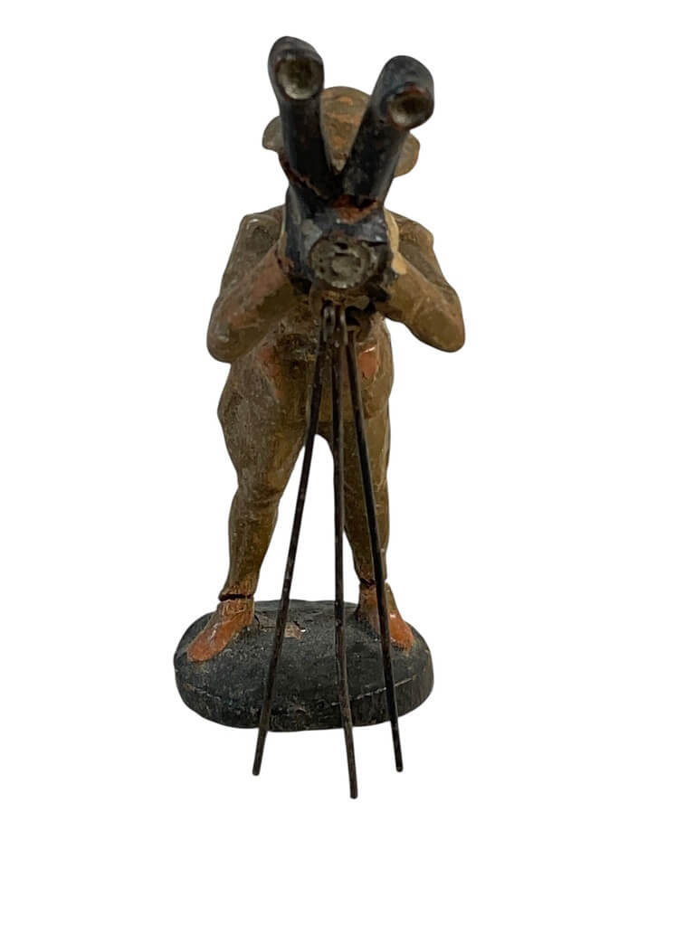 WW1 British BEF Howitzer Britains LTD With Projectiles and Figure WW1 British BEF Howitzer Britains LTD With Projectiles and Figure