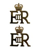 Canadian Forces Aide-de-Camp Shoulder Titles Insignia Pair