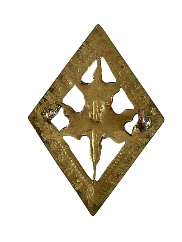 WW2 Canadian Women's Army Corps Cap Badge (2) WW2 Canadian Women's Army Corps Cap Badge (2)