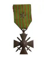 WW1 French Croix de Guerre 1914-1918 With Star Full Size