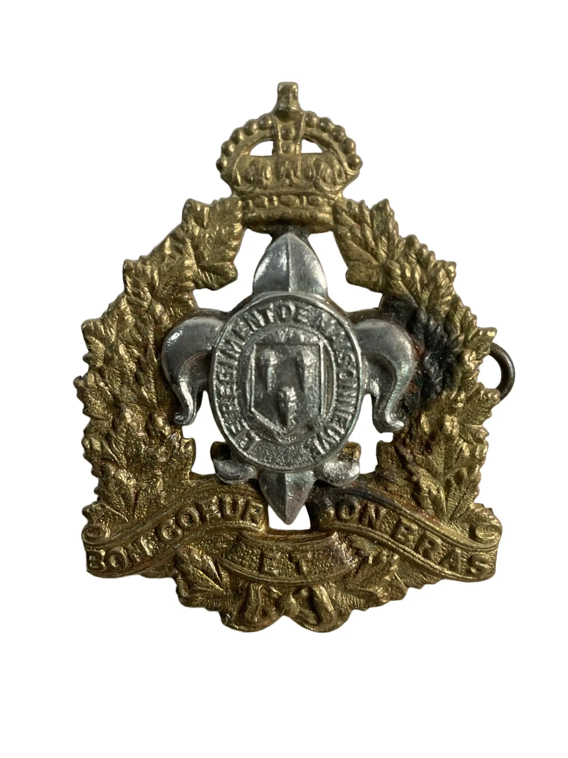 WW2 Canadian Le Regiment de Maisonneuve Cap Badge WW2 Canadian Le Regiment de Maisonneuve Cap Badge