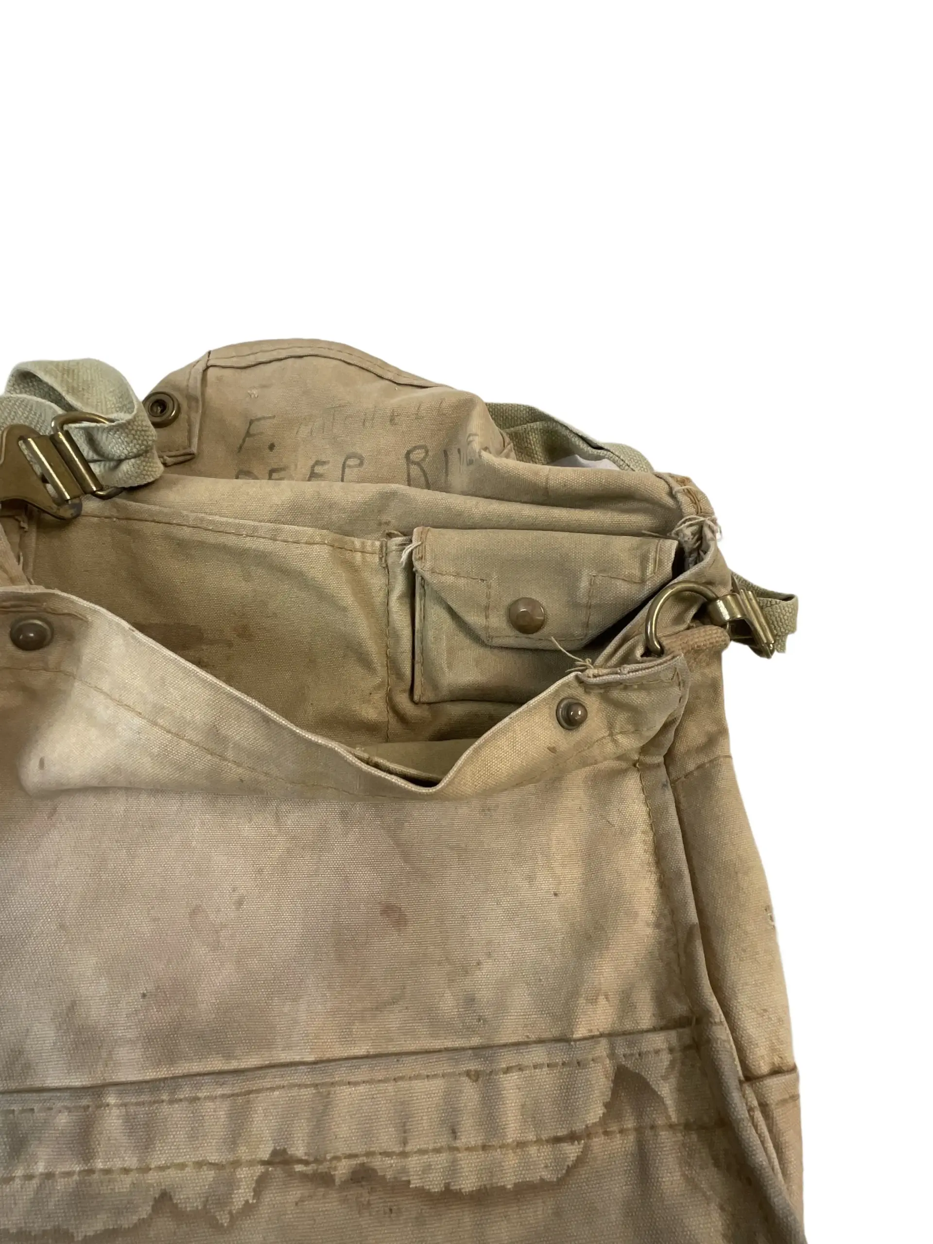 WW2 Canadian Civil Defence Gas Mask Bag WW2 Canadian Civil Defence Gas Mask Bag