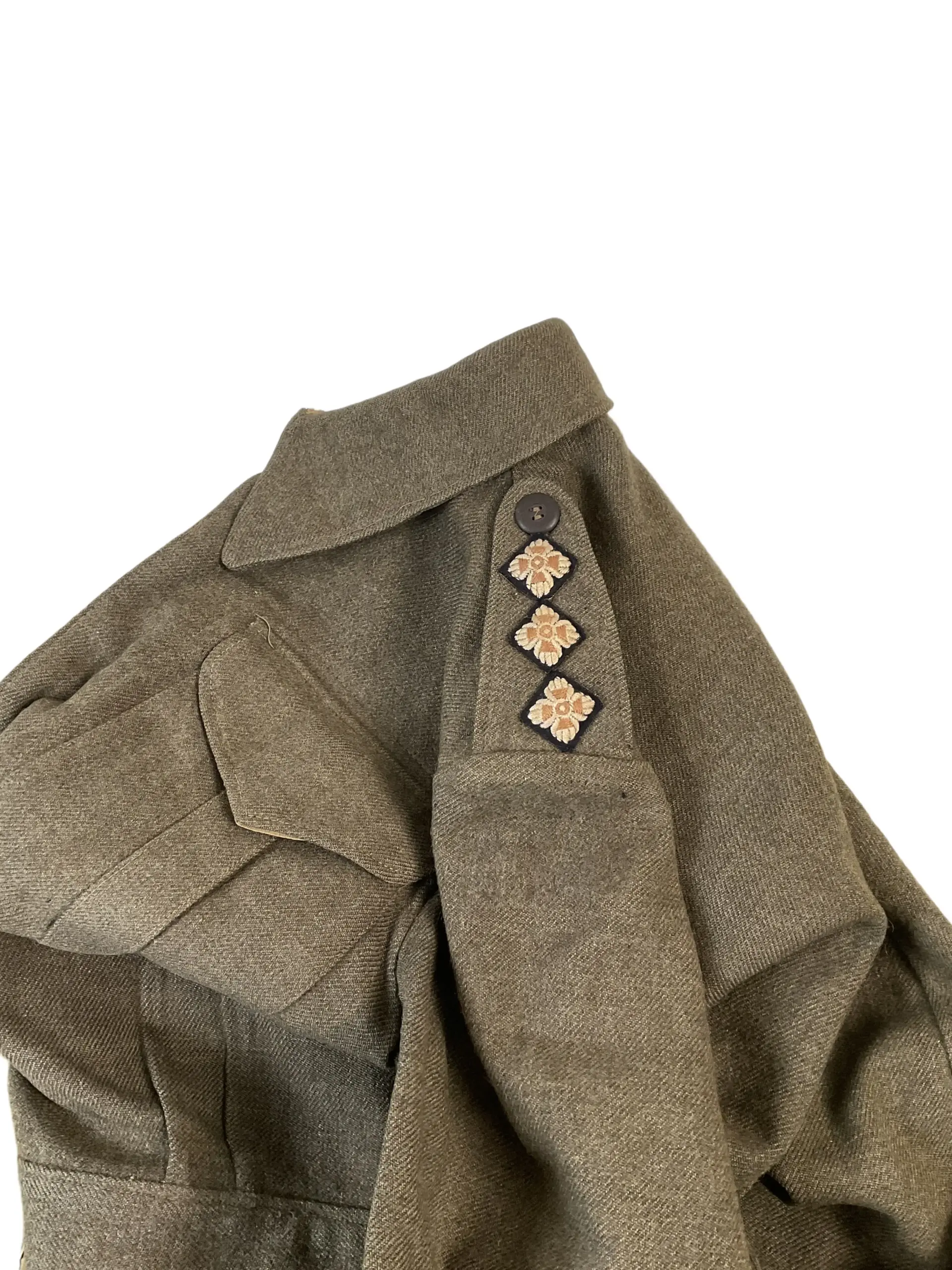 WW2 Canadian RCEME Officers Named Battledress Jacket WW2 Canadian RCEME Officers Named Battledress Jacket