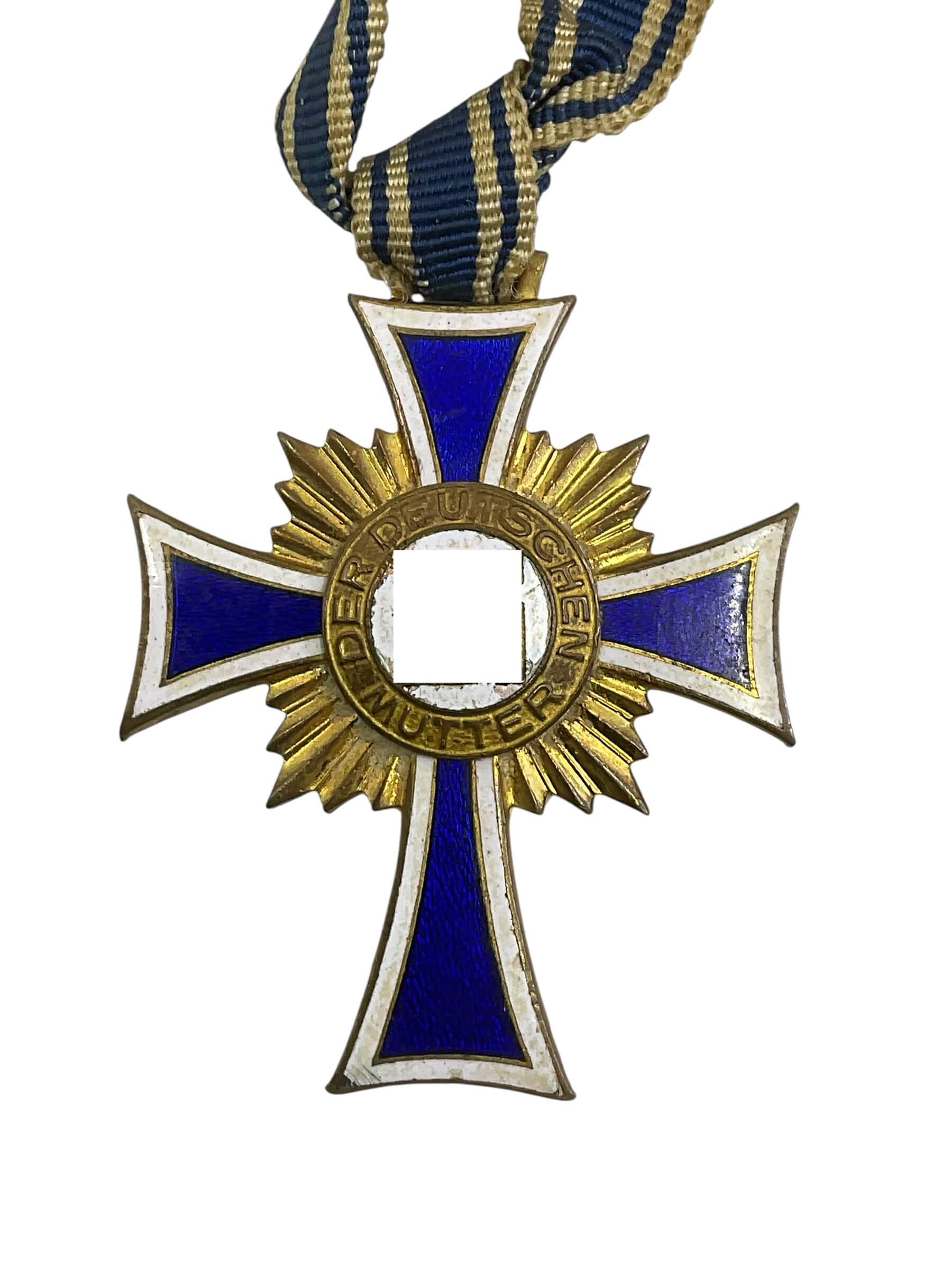 WW2 German Mothers Cross In Gold WW2 German Mothers Cross In Gold