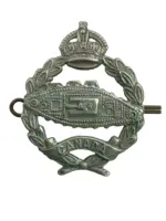 WW2 Canadian Armoured Corps Cap Badge