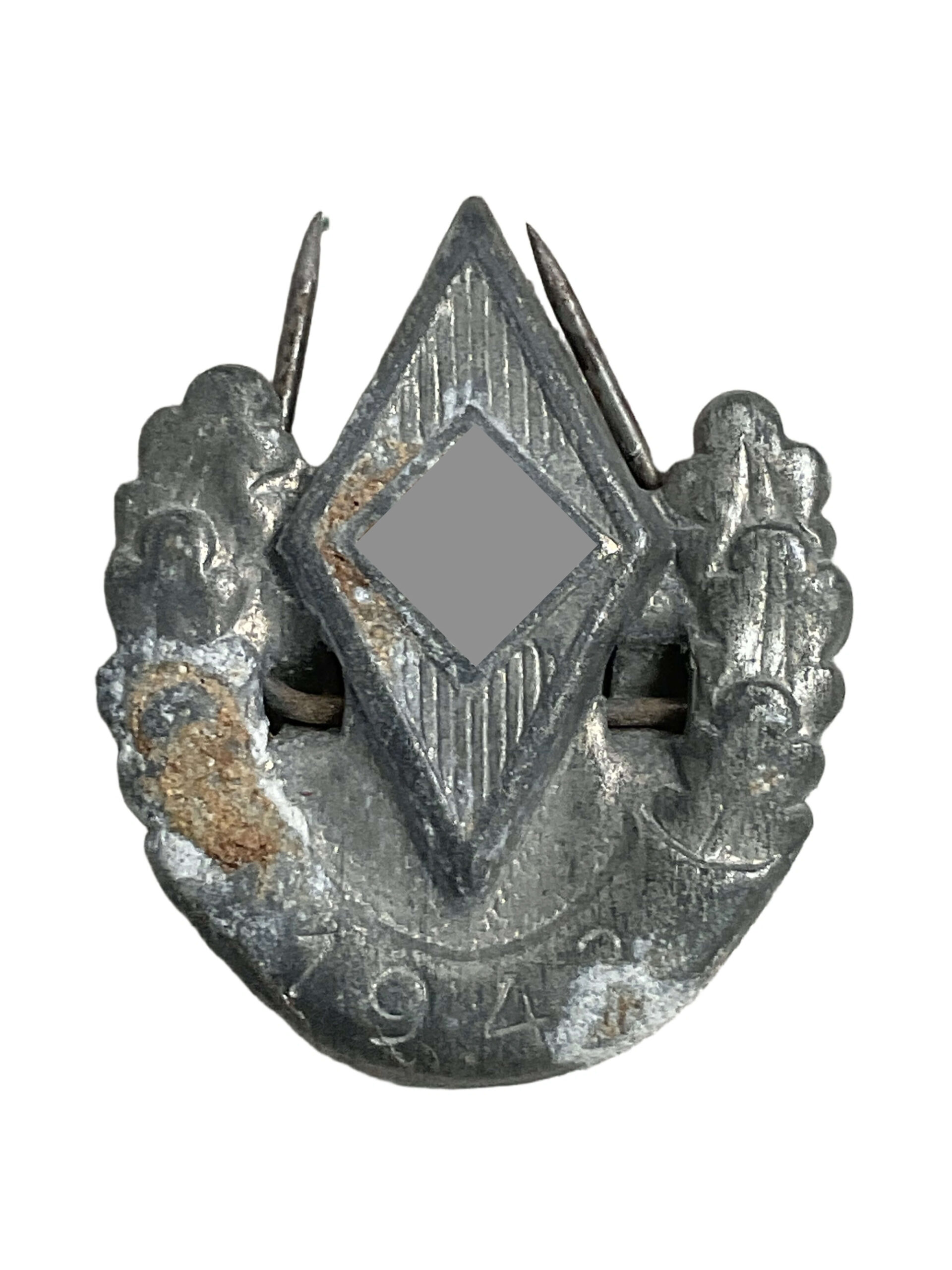 WW2 German Hitler Youth Tinnie Dated 1942 WW2 German Hitler Youth Tinnie Dated 1942