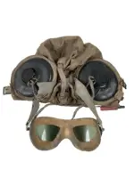 WW2 US USN Navy Pilots Helmet and Goggles AN6540-35 AN6530 WW2 US USN Navy Pilots Helmet and Goggles AN6540-35 AN6530