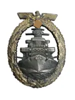 WW2 German Kriegsmarine High Seas Fleet Badge Maker RS&S