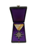 WW2 Japanese Order of the Sacred Treasure 8th Class Full Size Medal In Case WW2 Japanese Order of the Sacred Treasure 8th Class Full Size Medal In Case