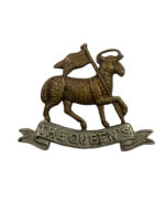 WW2 British The Queen's Regiment Collar Insignia Single