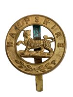 WW1 British Hampshire Regiment Glengarry Badge