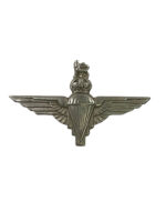 WW2 British Parachute Regiment Cap Badge WW2 British Parachute Regiment Cap Badge