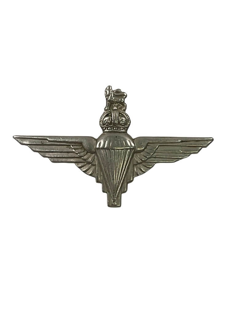 WW2 British Parachute Regiment Cap Badge WW2 British Parachute Regiment Cap Badge