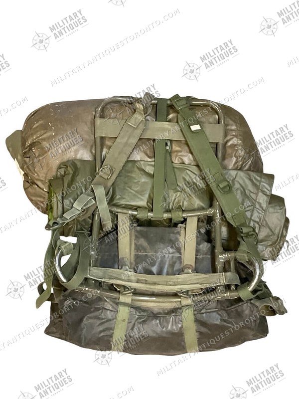 Metal Jump Ruck Frame Canadian Forces Jump Ruck 64 Pattern With X53 Sleeping Bag Carrier and ...