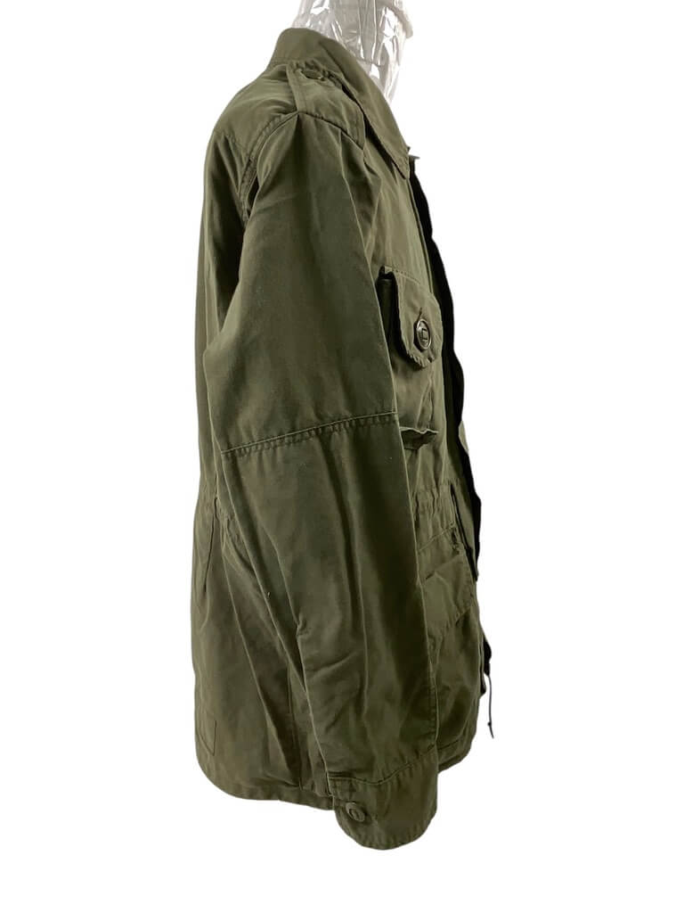 Canadian Forces OD Green Combat Shirt Size 7042 Canadian Forces OD Green Combat Shirt Size 7042