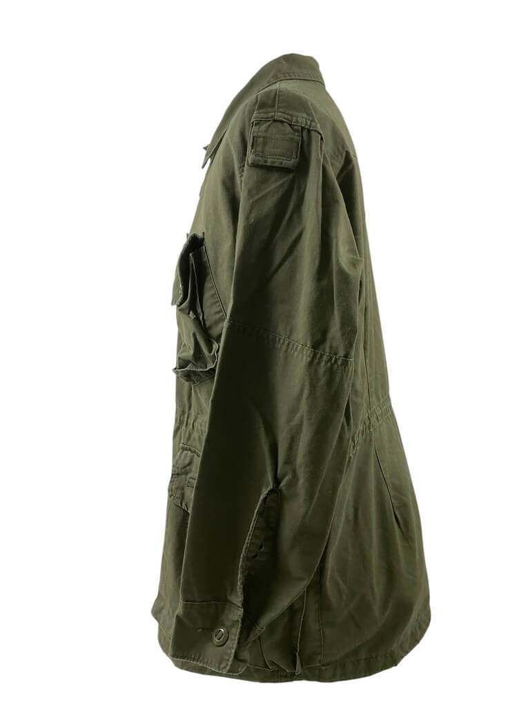Canadian Forces OD Green Combat Shirt Size 6740 Canadian Forces OD Green Combat Shirt Size 6740
