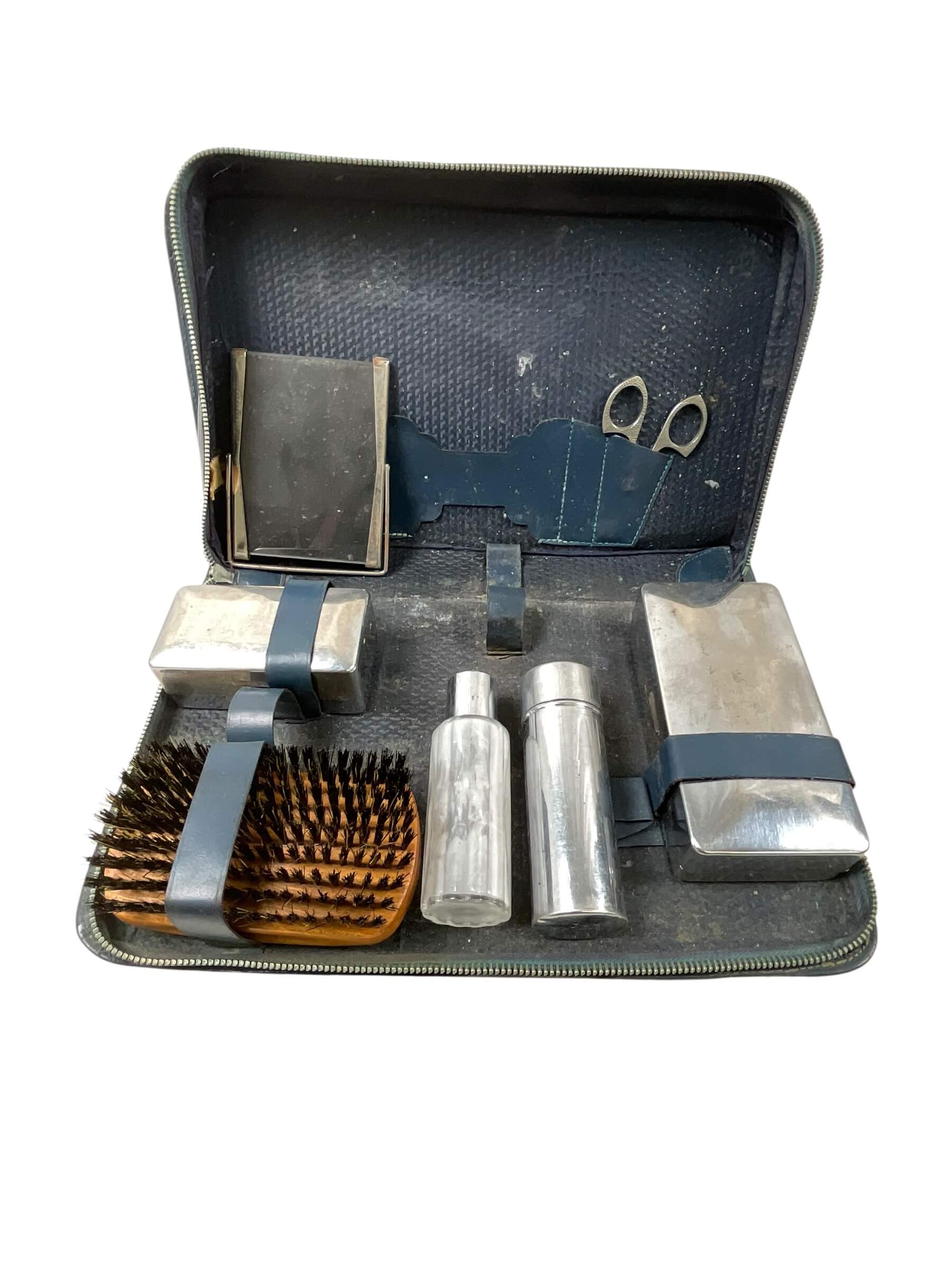 WW2 Canadian RCAF No 1 AOS Officer's Personal Kit Named WW2 Canadian RCAF No 1 AOS Officer's Personal Kit Named