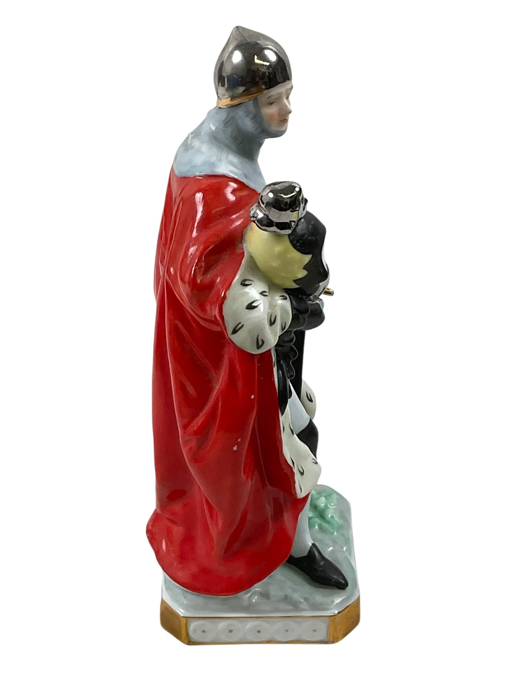 Sitzendorf Porcelain Voigt Knight 1890 10" Tall Sitzendorf Porcelain Voigt Knight 1890 10" Tall