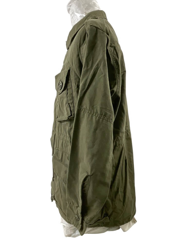 Canadian Forces OD Green Combat Shirt Size 7042 Canadian Forces OD Green Combat Shirt Size 7042